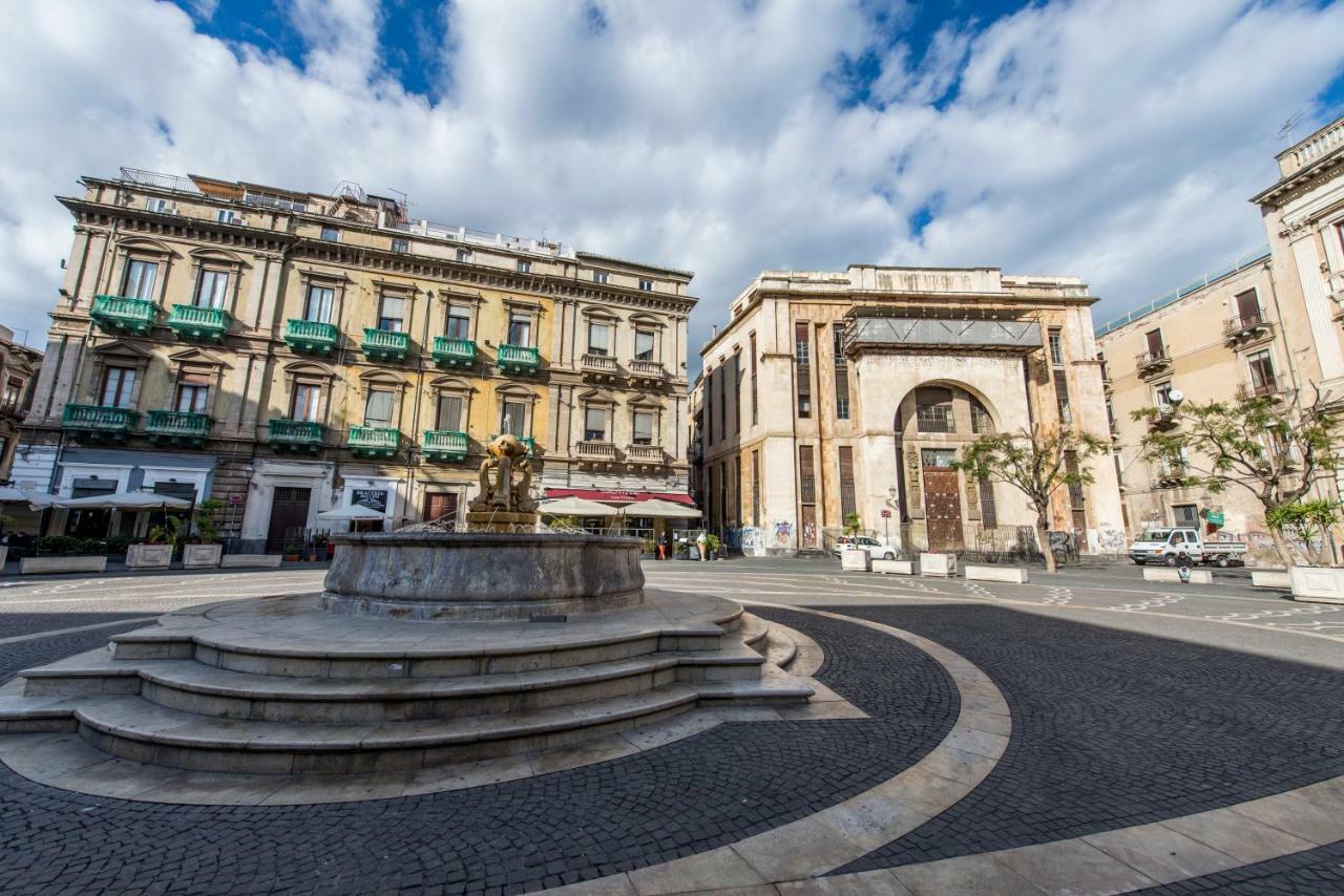 Suite Bellini Apartment Catania Bagian luar foto